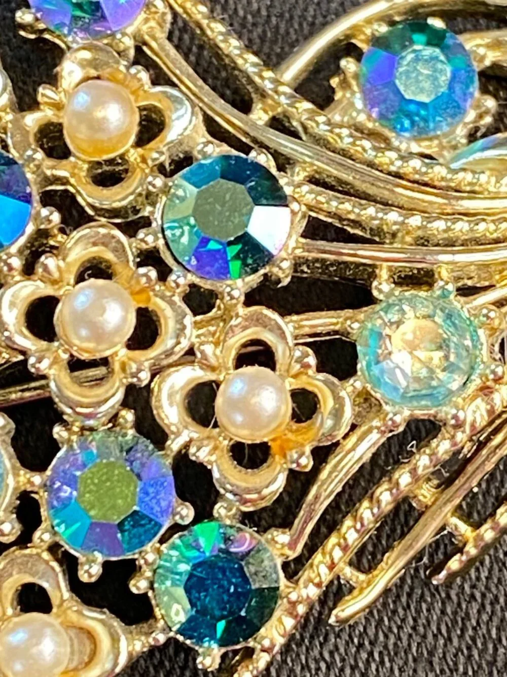 Vintage Coro Blue Aurora Borealis Rhinestone Floral Bouquet Gold-tone Brooch